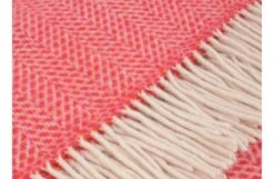 Merino & Cashmere Herringbone Throw Pink & Red 136 X 180cm 5 Merino & Cashmere Herringbone Throw Pink & Red 136 X 180cm -Broste Copenhagen Shop 5 8 583663 127