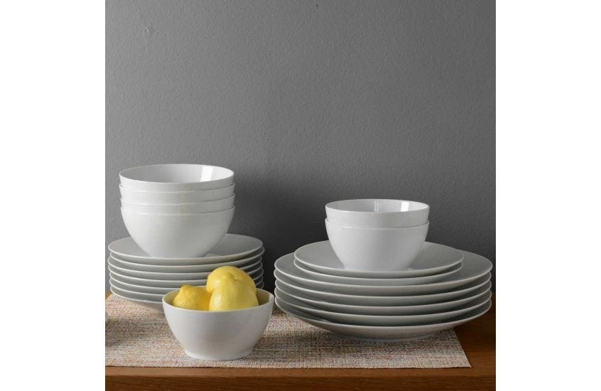 Rosenthal Thomas Loft White Porcelain 16 Piece Dinnerware Box Set 3 Rosenthal Thomas Loft White Porcelain 16 Piece Dinnerware Box Set - Image 3