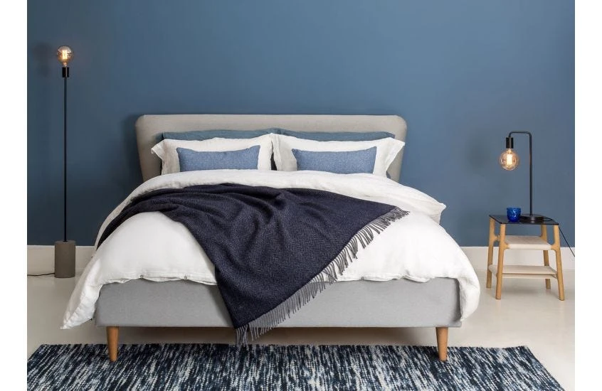 Merino & Cashmere Herringbone Throw Navy 136 X 180cm 2 Merino & Cashmere Herringbone Throw Navy 136 X 180cm - Image 2