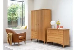 Scala Tencel Rug Natural -Broste Copenhagen Shop blythe bedroom 260 copy