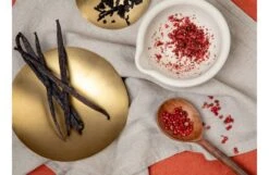 Amber & Pink Pepper Diffuser Refill -Broste Copenhagen Shop f r fragrance shoot 475 amber and pink pepper 2