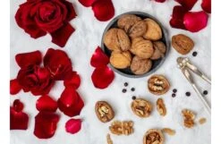 Black Rose & Walnut Diffuser Refill -Broste Copenhagen Shop f r fragrance shoot 500 black rosa and walnut 1