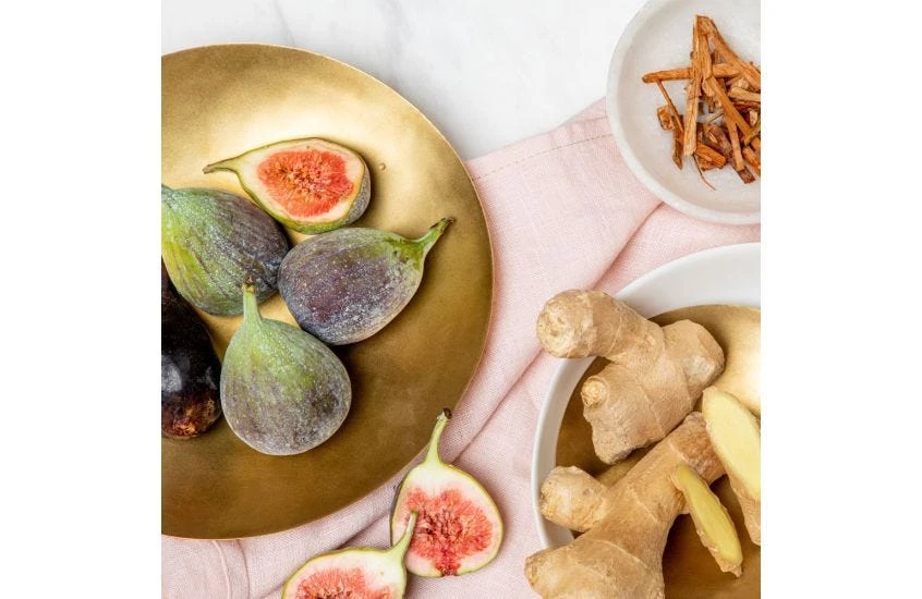 Fig Ginger & Cedar Scented Candle 3 Fig Ginger & Cedar Scented Candle - Image 3