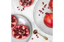 Pomegranate & Rosewood Natural Reed Diffuser 10 Pomegranate & Rosewood Natural Reed Diffuser -Broste Copenhagen Shop f r fragrance shoot 736 pomegranate and rosewood 2 2