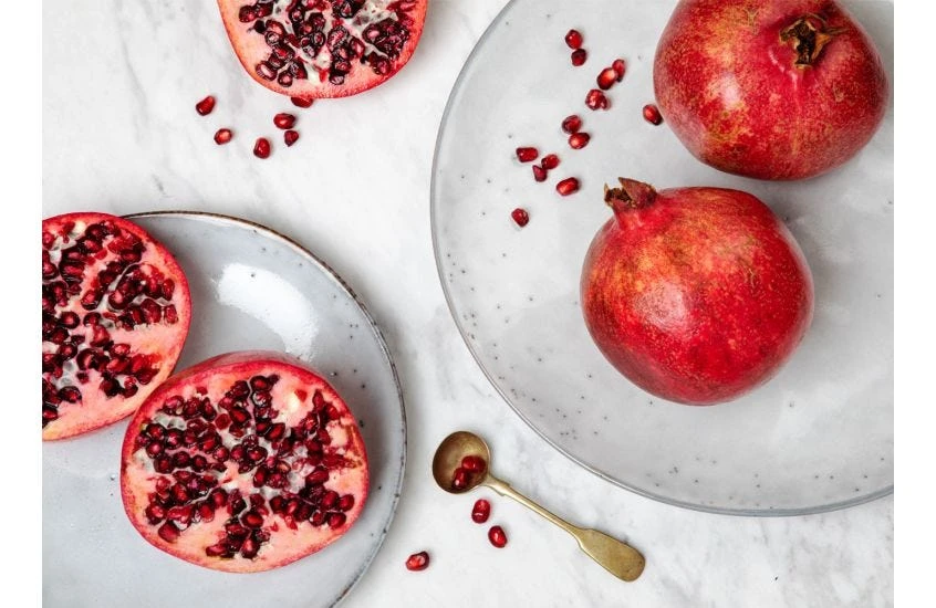 Pomegranate & Rosewood Natural Reed Diffuser 7 Pomegranate & Rosewood Natural Reed Diffuser - Image 7