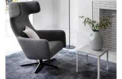 Scala Tencel Rug Night Blue 8 Scala Tencel Rug Night Blue -Broste Copenhagen Shop scala tencel blue lifestyle 2