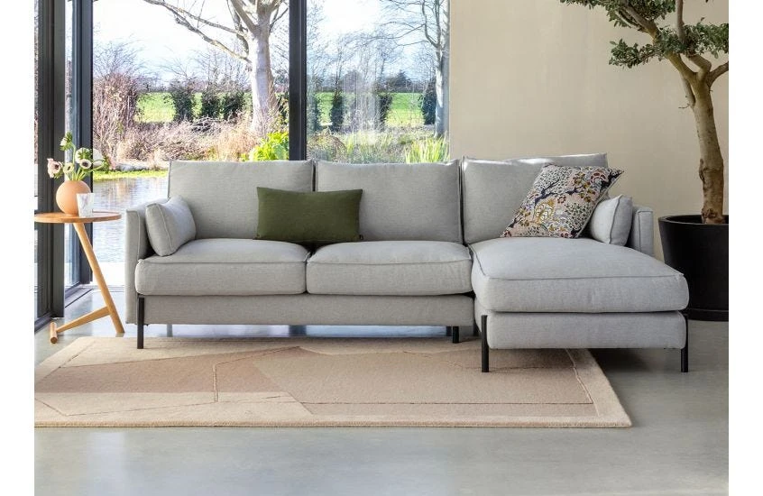 Linie Design Furbo Rug Rose 3 Linie Design Furbo Rug Rose - Image 3